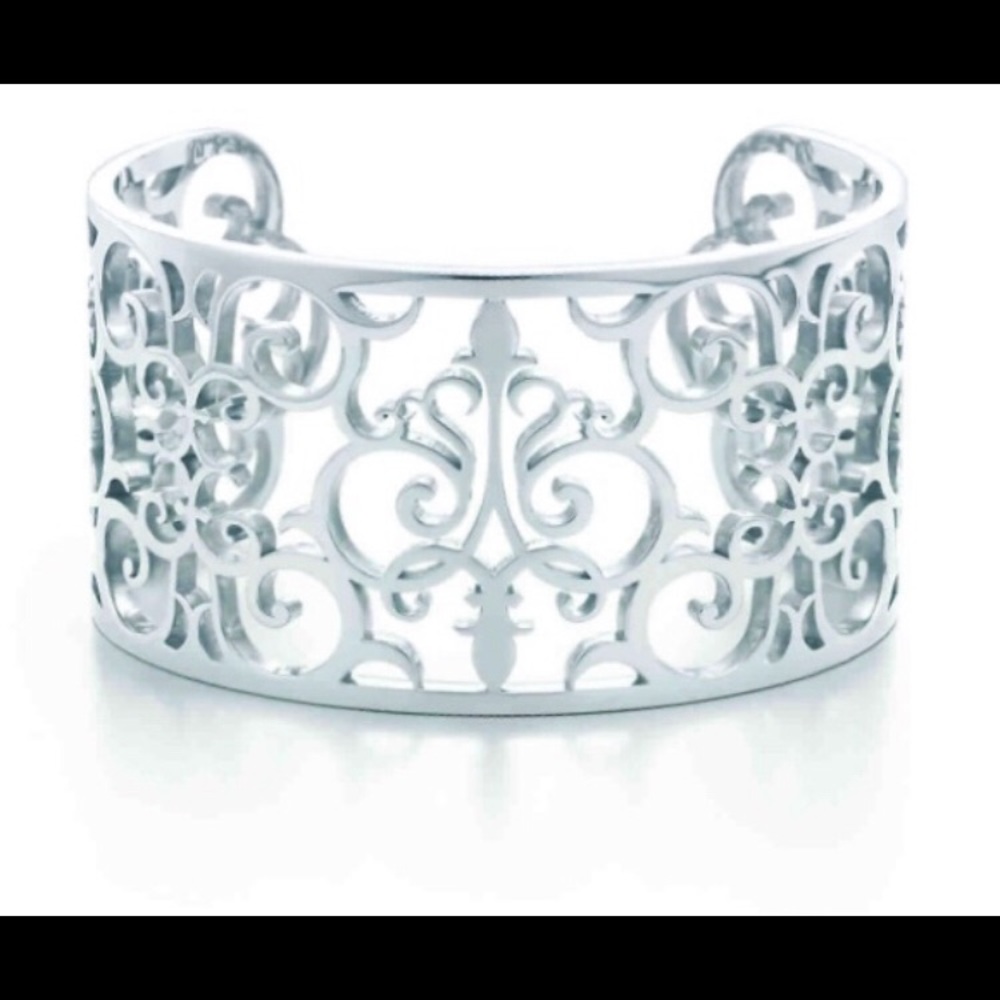 Authentic, Tiffany & Co, Enchant Cuff bracelet.